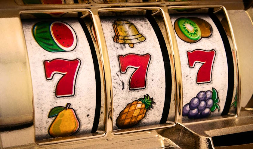 slot machines use Random Number Generators